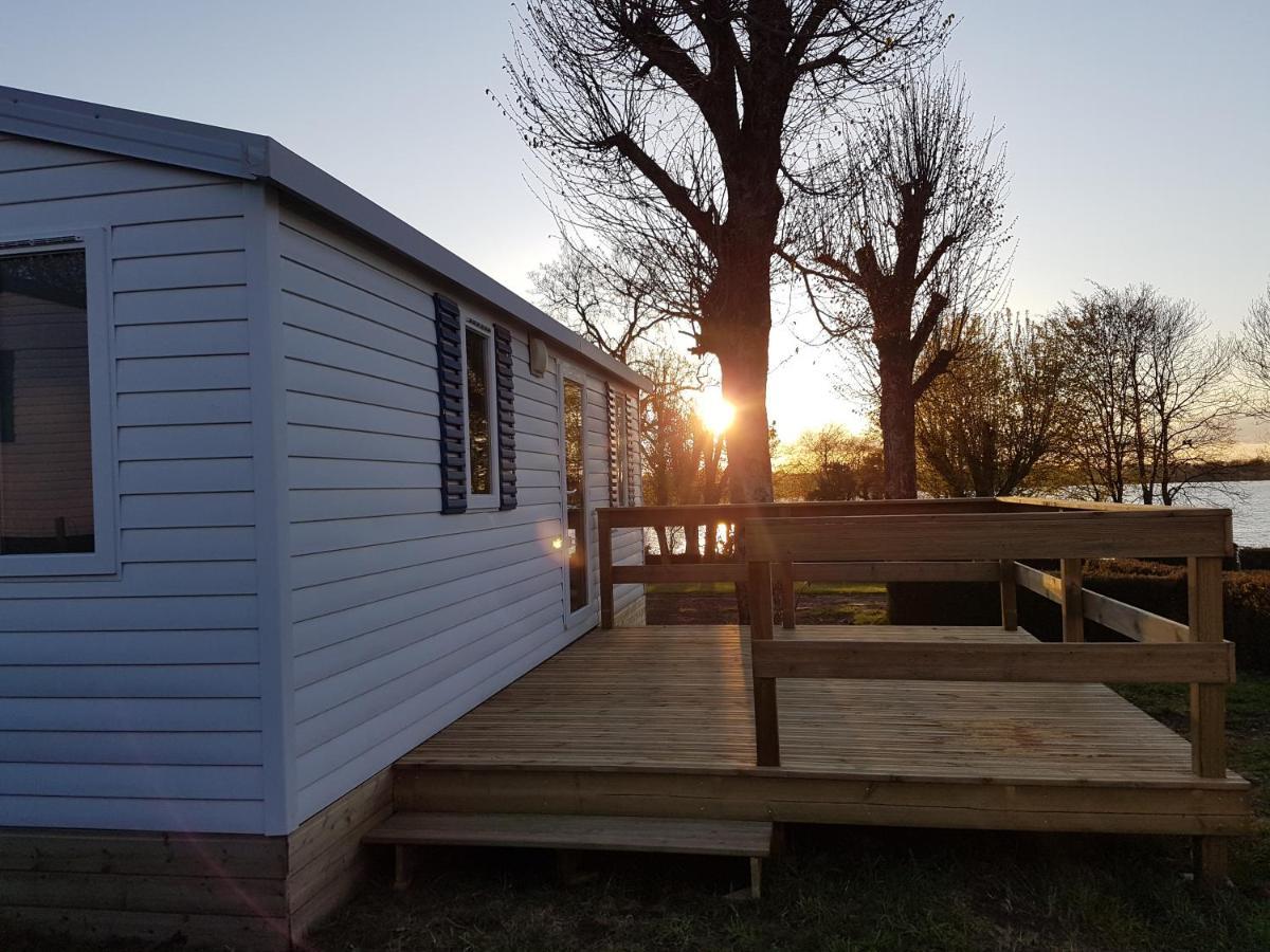 Camping Les Rives Du Lac Bois Morin 外观 照片