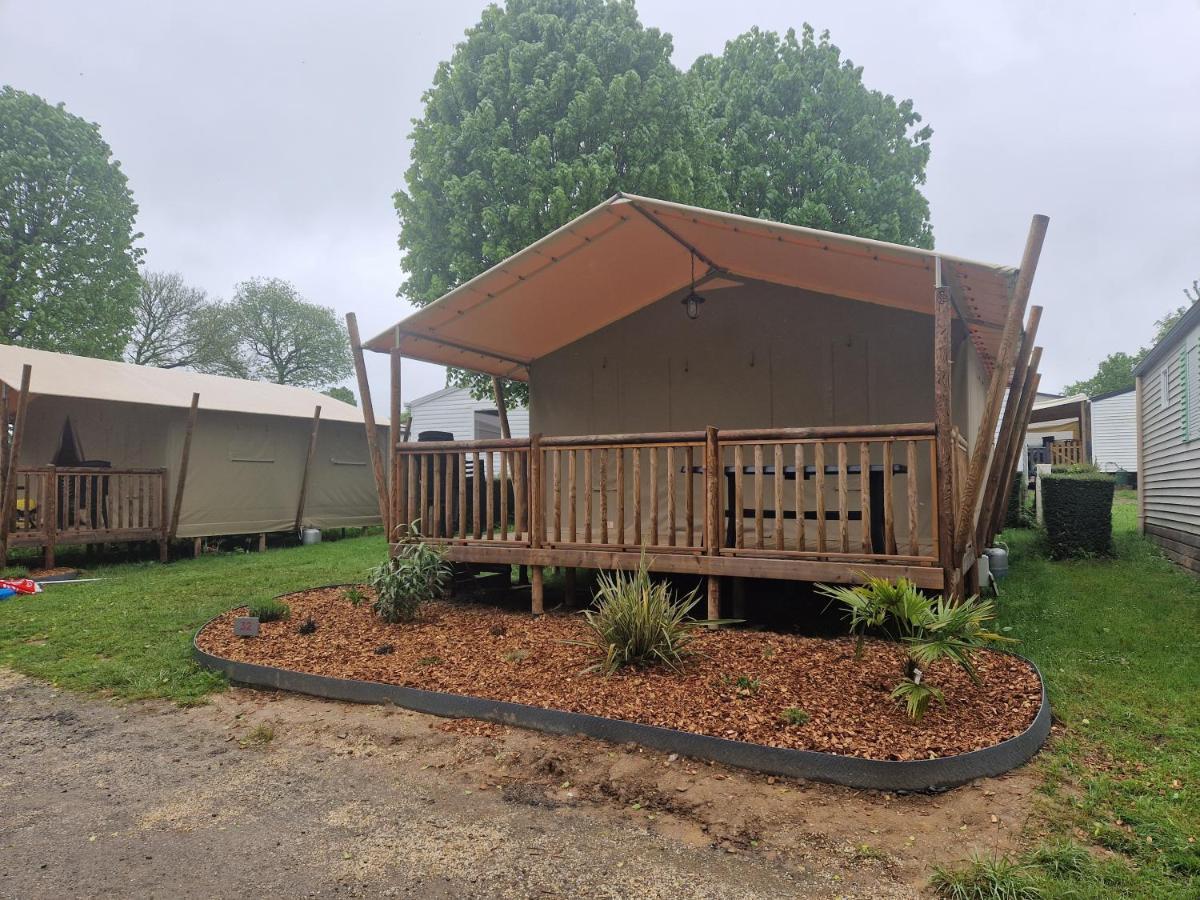 Camping Les Rives Du Lac Bois Morin 外观 照片